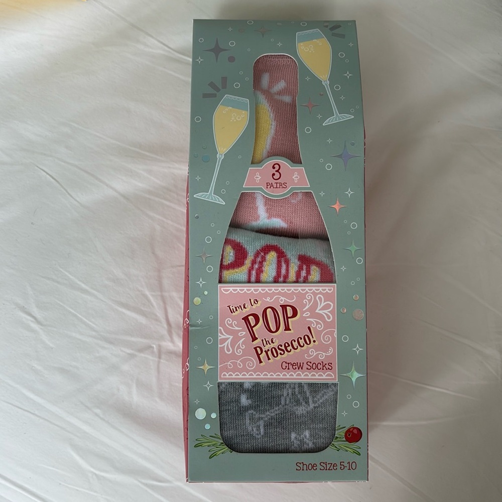 Unopened sock pack (3 pairs of socks)
